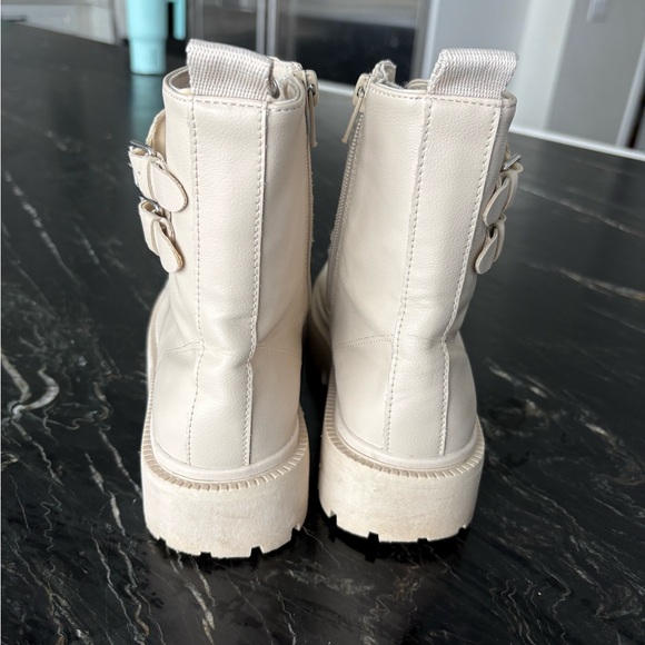 Zara Light Beige Chunky Combat Style Zipper Up Ankles Boots Size 35 Girls - Picture 6 of 6